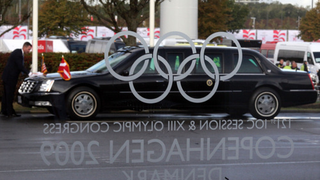 Chicago's Olympic Light Goes Out, But Cadillac One Keeps Shining In Copenhagen